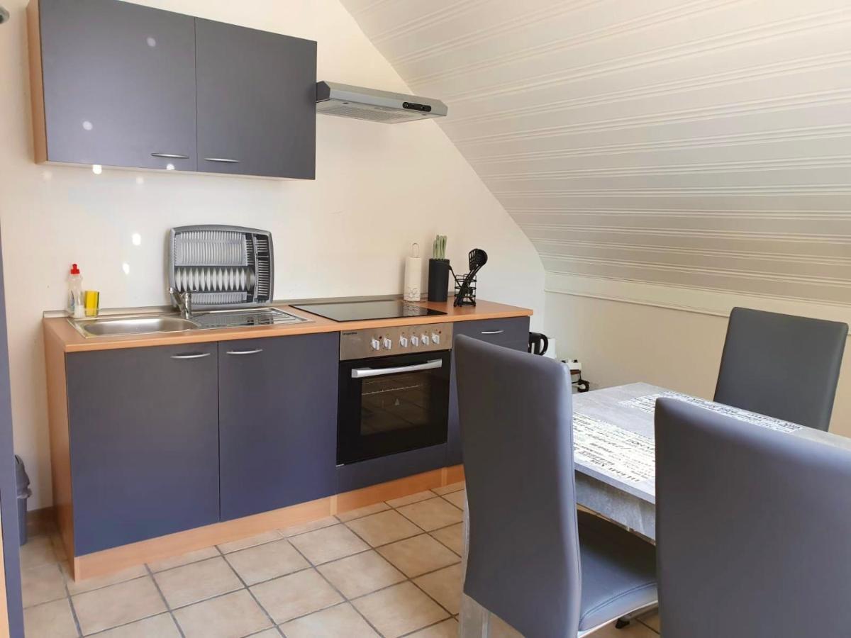Apartments Rhona III Und IV Neunkirchen City מראה חיצוני תמונה