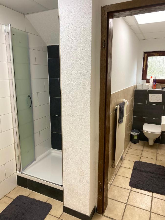 Apartments Rhona III Und IV Neunkirchen City מראה חיצוני תמונה