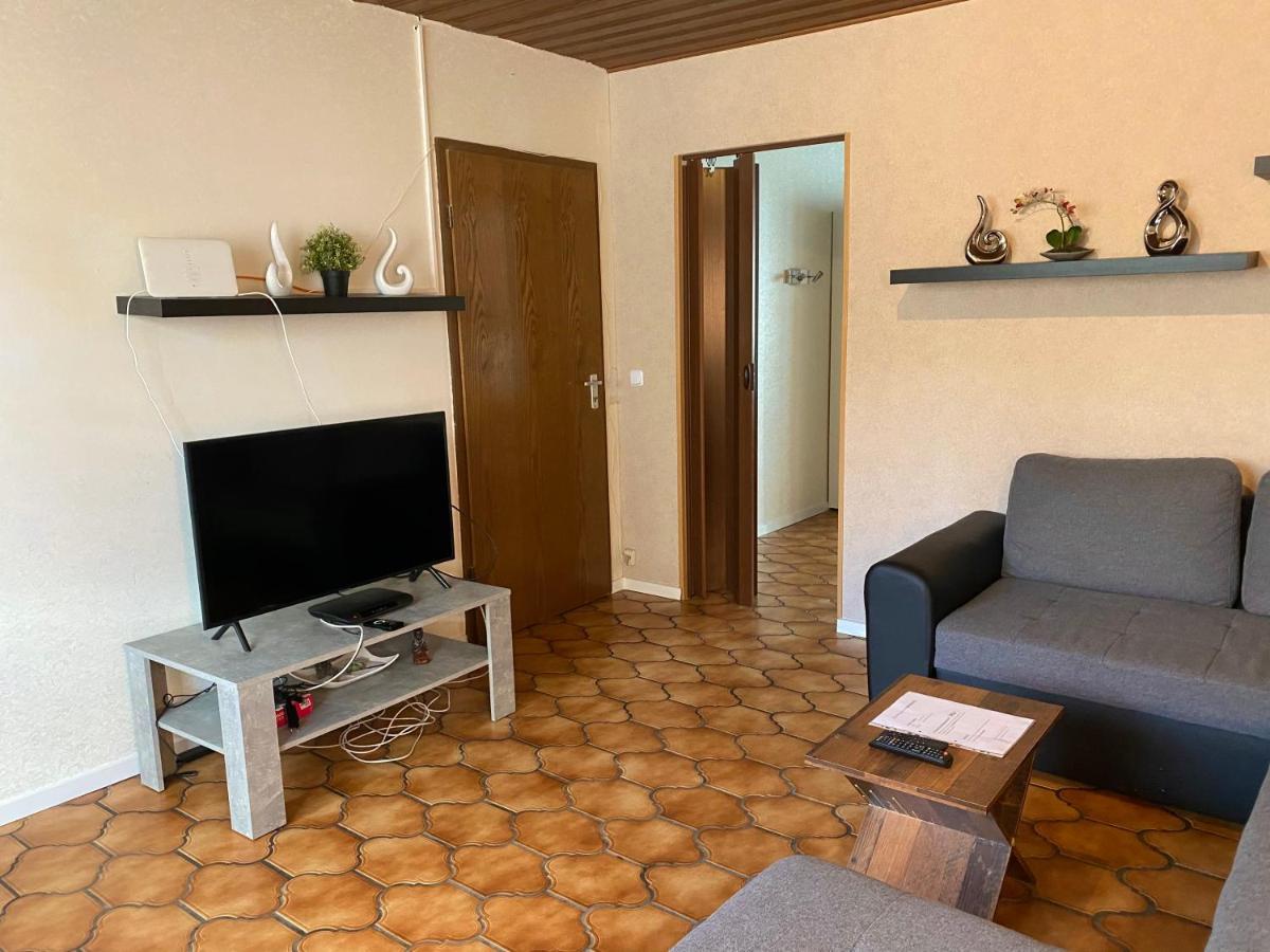 Apartments Rhona III Und IV Neunkirchen City מראה חיצוני תמונה