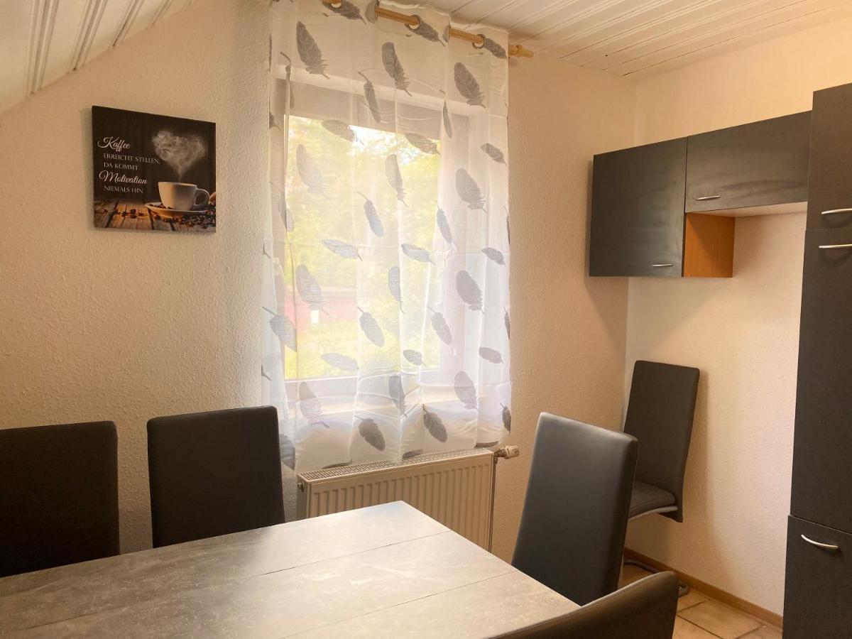 Apartments Rhona III Und IV Neunkirchen City מראה חיצוני תמונה