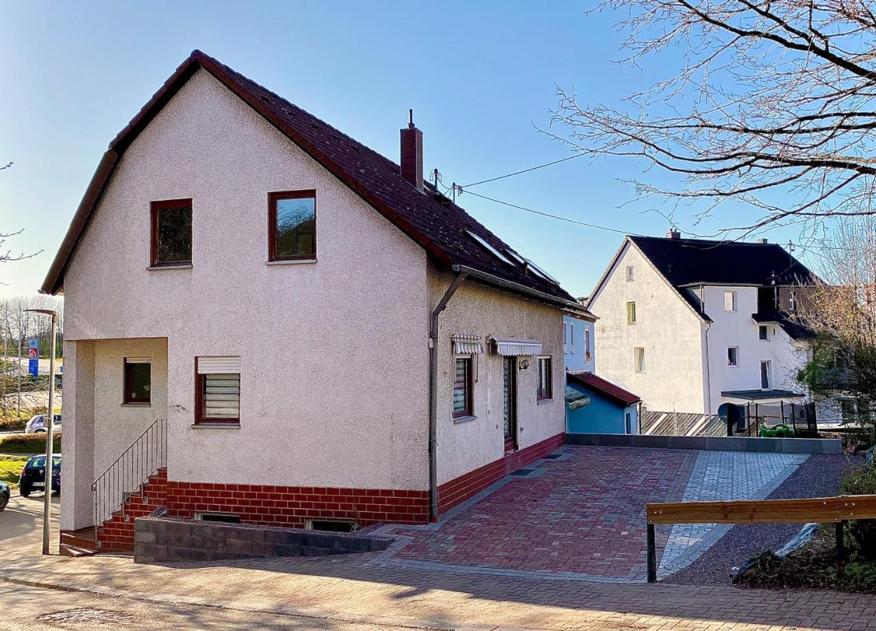 Apartments Rhona III Und IV Neunkirchen City מראה חיצוני תמונה